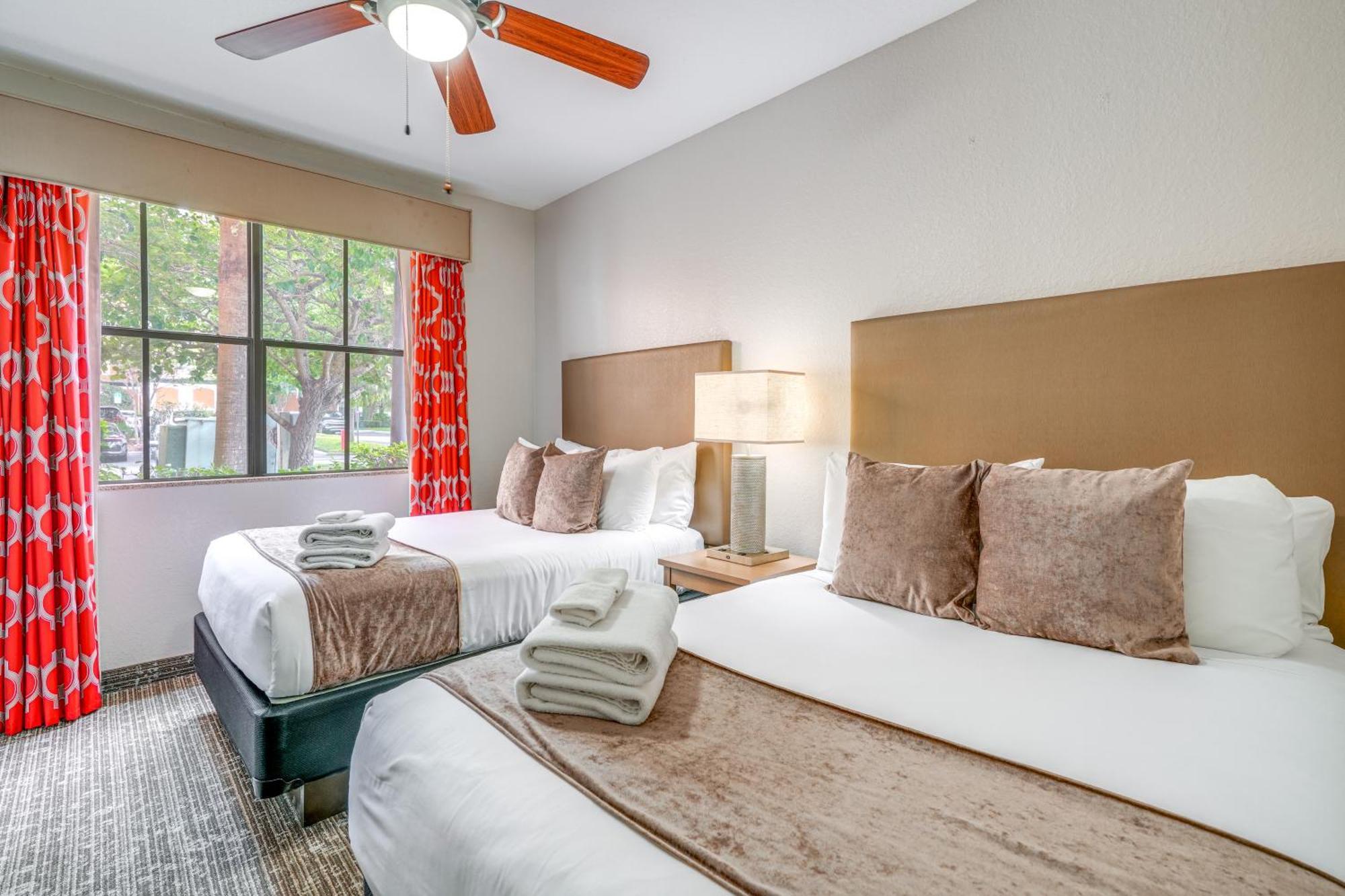 Floridays Resort Condo Less Than 4 Mi To Walt Disney! オーランド エクステリア 写真